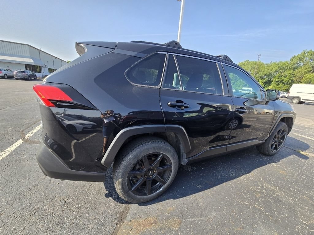 Used 2020 Toyota RAV4 LE w/ All Weather Liner Package AWD/4WD image 8