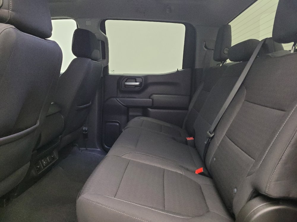 Used 2021 Chevrolet Silverado 1500 LT AWD/4WD image 18