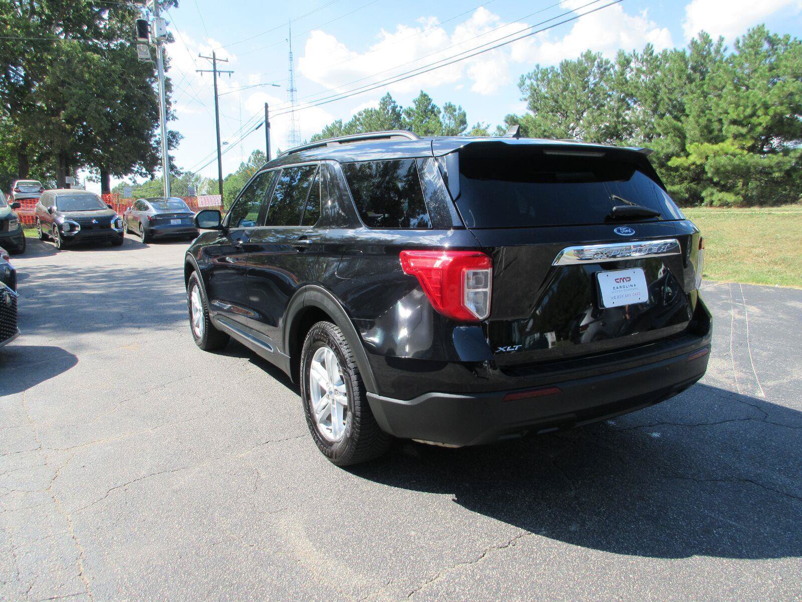 Used 2021 Ford Explorer XLT RWD image 7