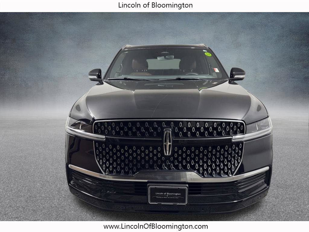 Used 2025 Lincoln Navigator L Reserve AWD/4WD image 8