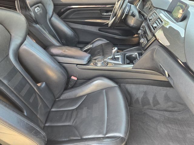 Used 2017 BMW M4 Coupe w/ Competition Package RWD image 13