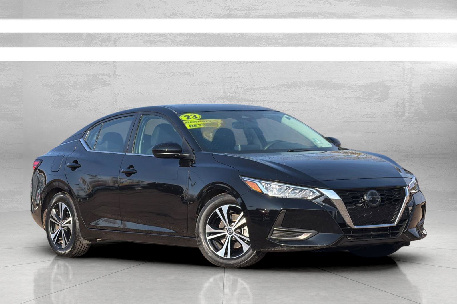 Used 2023 Nissan Sentra SV image 2