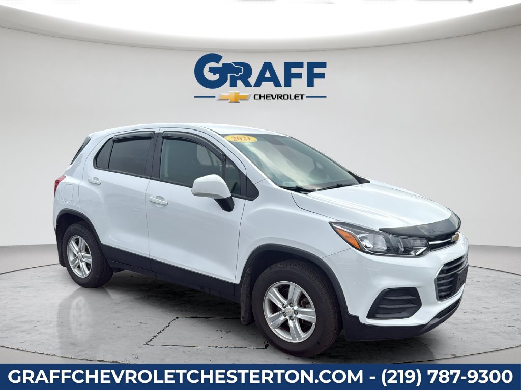 Used 2021 Chevrolet Trax LS w/ Tint and Cruise Package AWD/4WD image 10