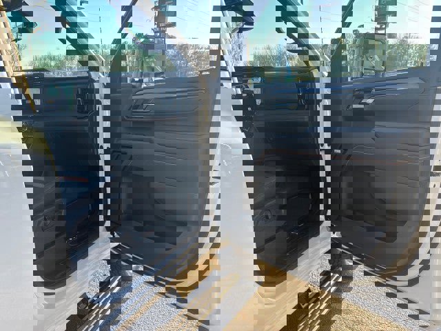 New 2025 GMC Sierra 2500 AT4 w/ AT4 Premium Plus Package image 44