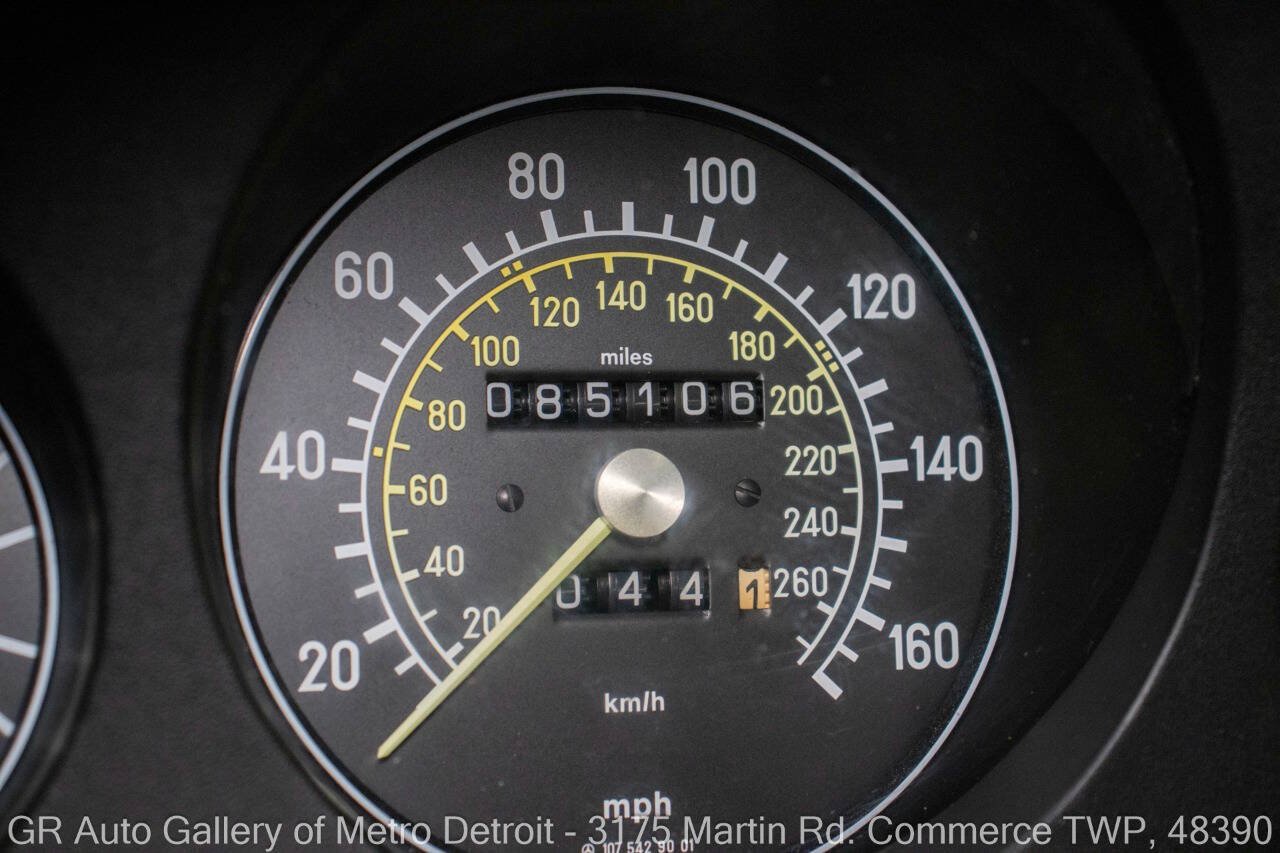 Used 1987 Mercedes-Benz 560 SL image 20