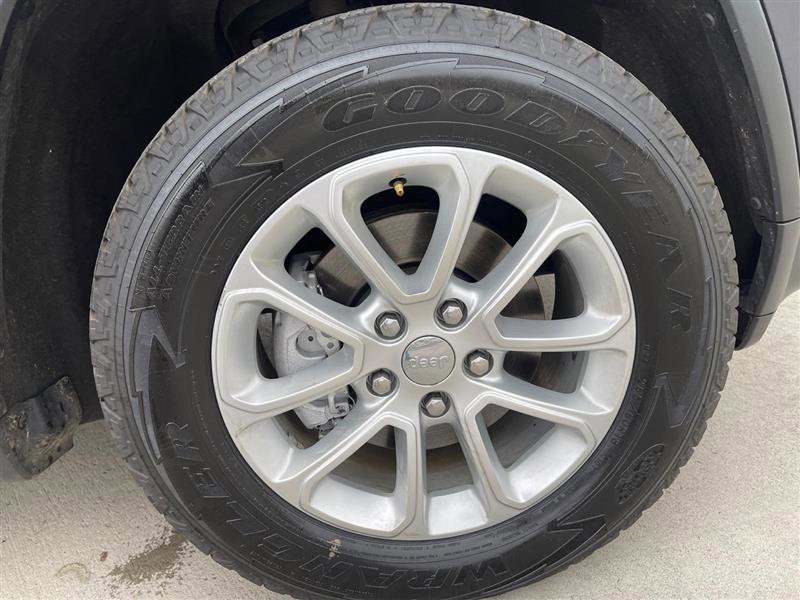 Used 2015 Jeep Grand Cherokee Laredo w/ Quick Order Package 23E image 71