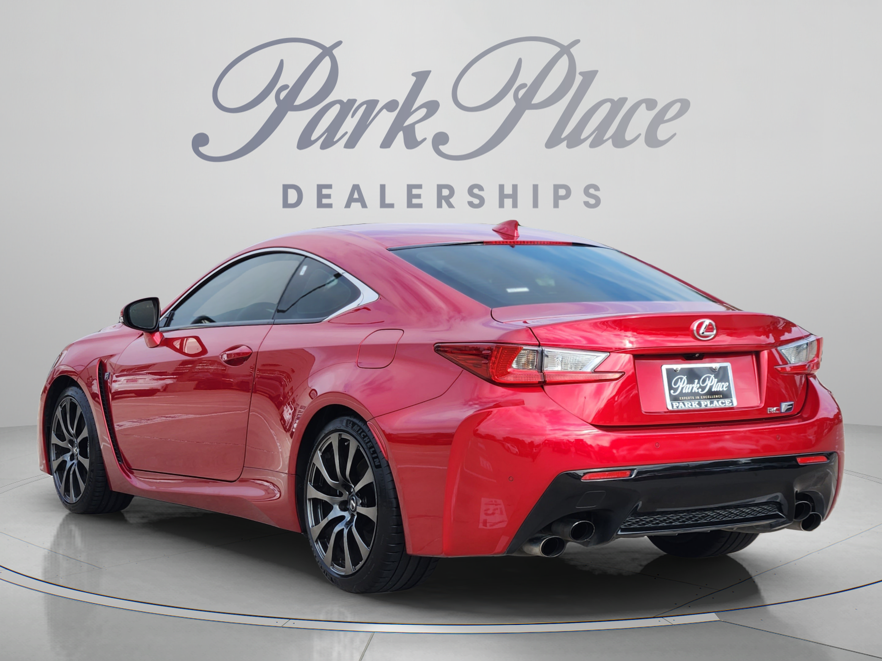 Used 2015 Lexus RC F w/ Premium Package RWD image 2