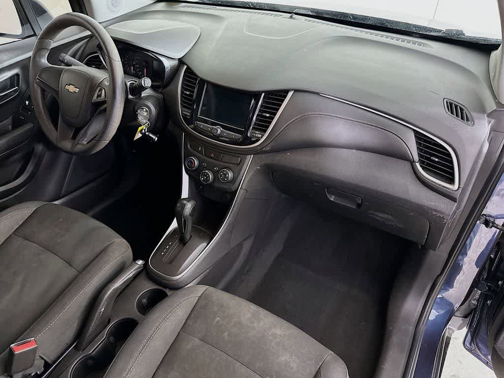 Used 2018 Chevrolet Trax LS FWD image 31