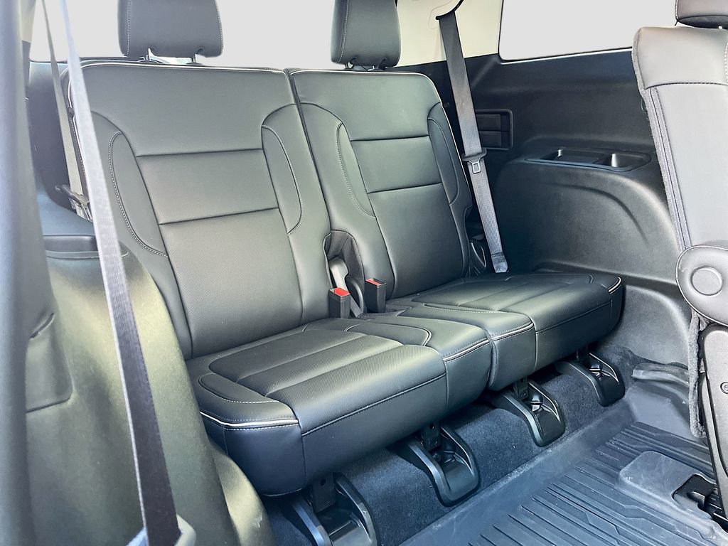 Used 2023 GMC Acadia Denali w/ Denali Technology Package image 28