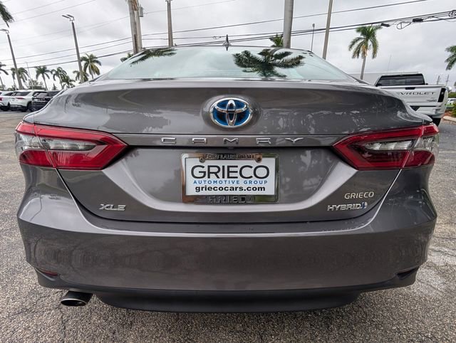 Used 2021 Toyota Camry XLE image 13