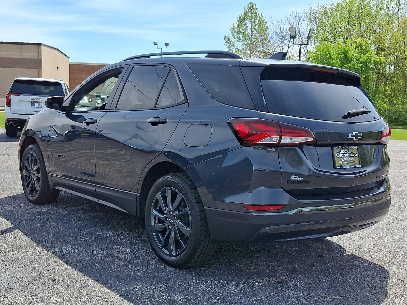 Used 2022 Chevrolet Equinox RS w/ LPO, Floor Liner Package AWD/4WD image 5
