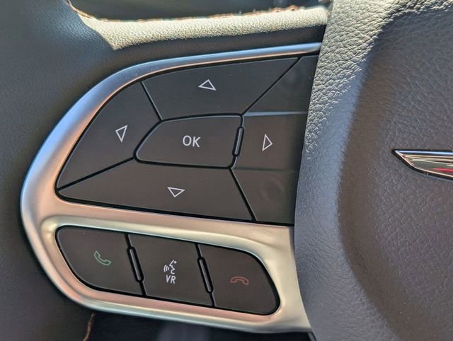 New 2026 Chrysler Pacifica Pinnacle image 16