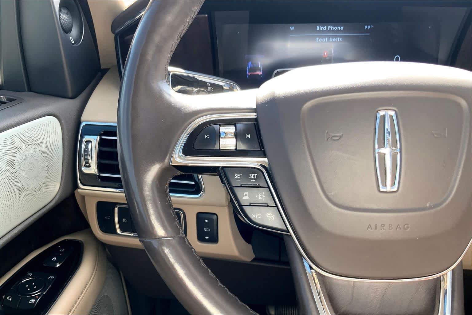 Used 2022 Lincoln Navigator Reserve AWD/4WD image 24