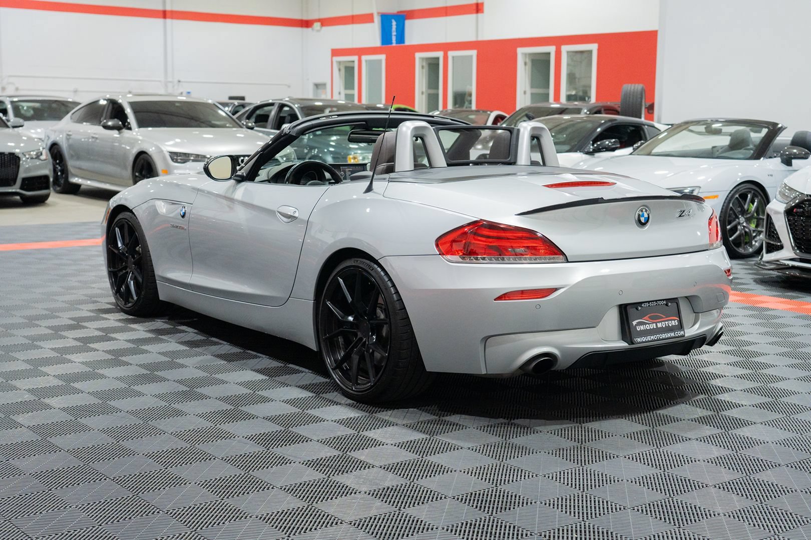 Used 2013 BMW Z4 sDrive35is RWD image 4