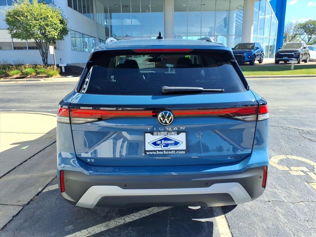 New 2025 Volkswagen Tiguan SE image 6