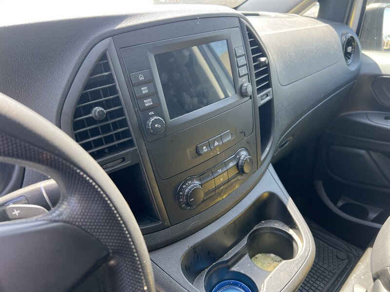Used 2022 Mercedes-Benz Metris image 18