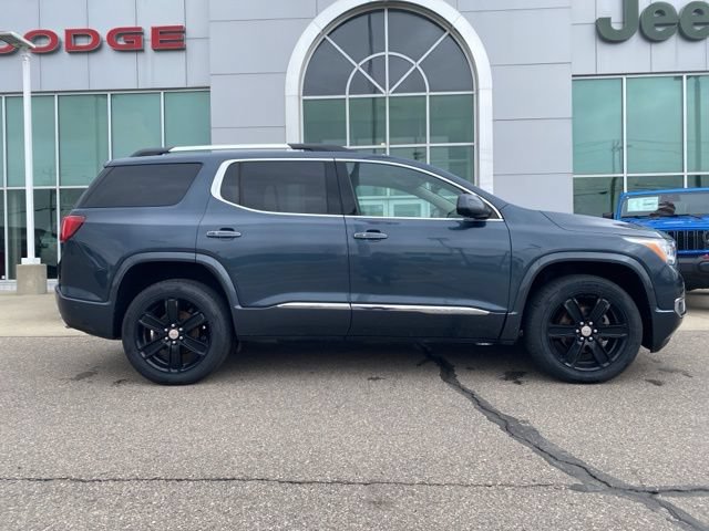 Used 2019 GMC Acadia Denali w/ Technology Package AWD/4WD image 4