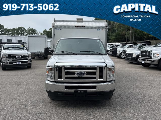 Used 2023 Ford E-350 and Econoline 350 Super Duty w/ Power Windows & Locks Group RWD image 4