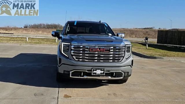 Used 2024 GMC Sierra 1500 Denali w/ Denali Reserve Package AWD/4WD image 3