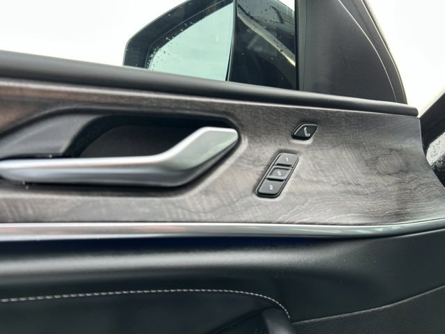 Used 2022 Jeep Grand Cherokee Overland w/ Adv Protech Group III image 31