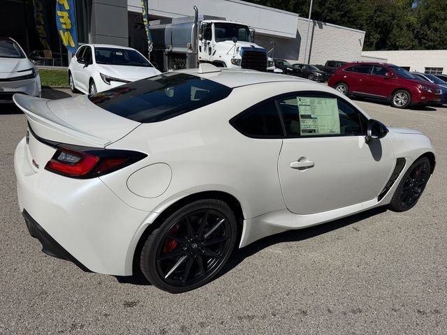New 2026 Toyota GR86 Premium RWD image 3