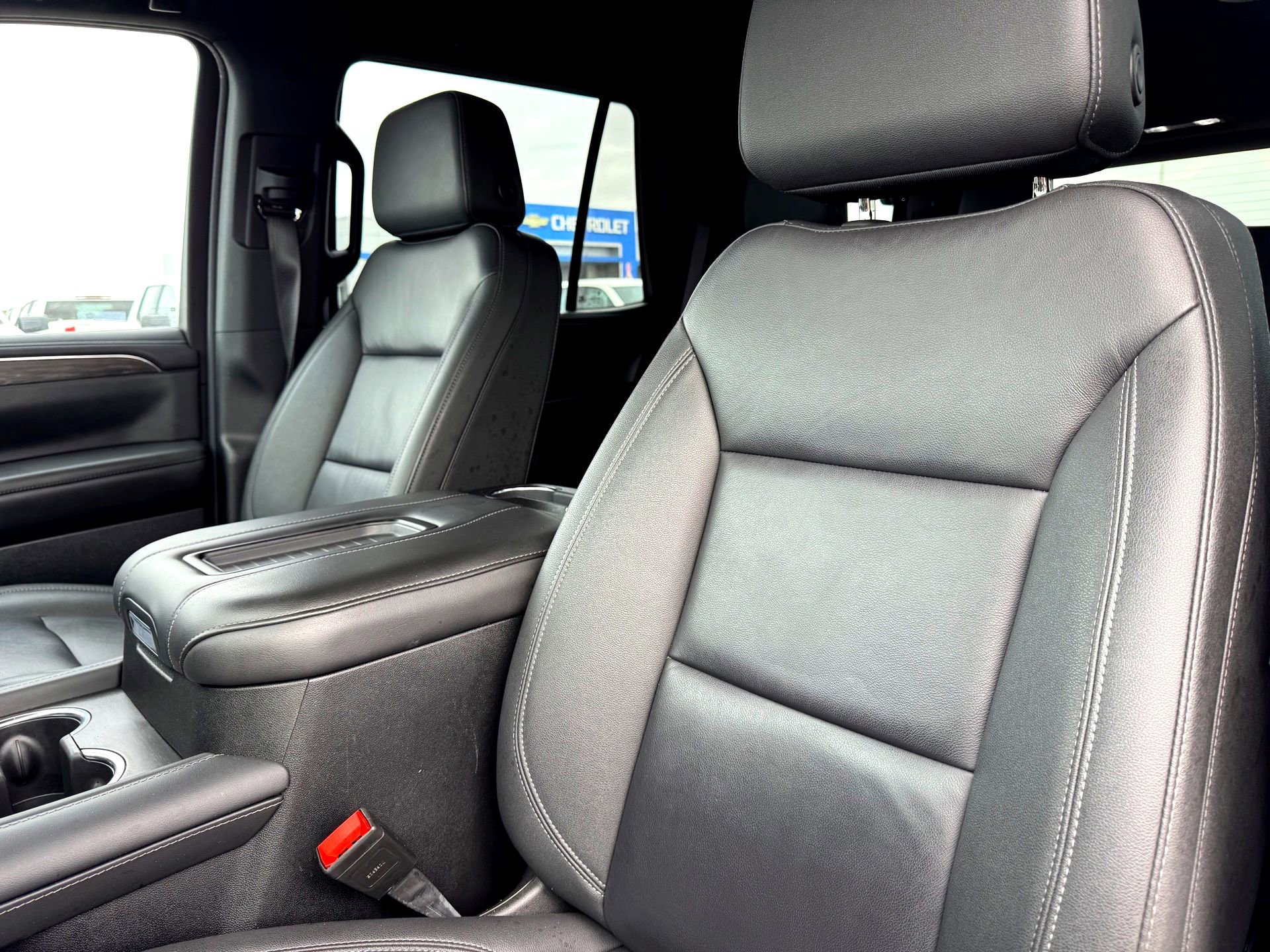 Used 2024 Chevrolet Tahoe LT image 13