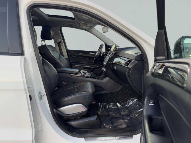 Used 2018 Mercedes-Benz GLS 550 4MATIC image 51