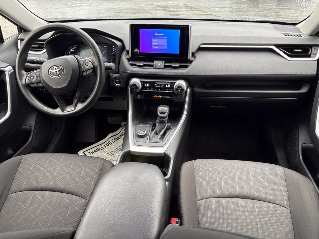 Used 2025 Toyota RAV4 XLE AWD/4WD image 10