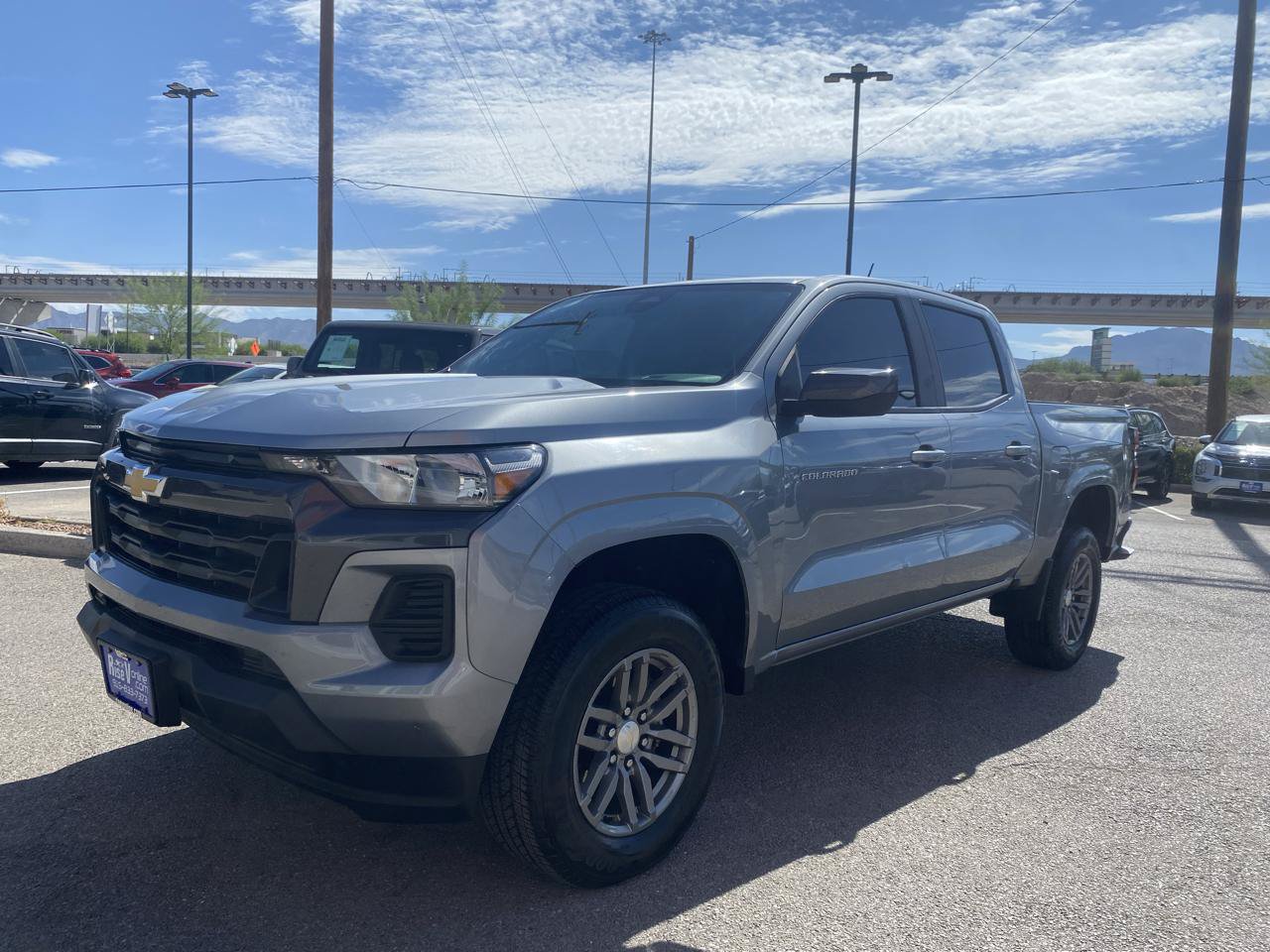 Used 2024 Chevrolet Colorado LT RWD image 4