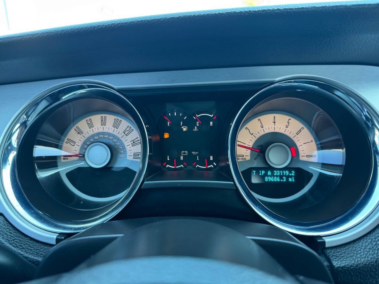 Used 2012 Ford Mustang Premium image 21