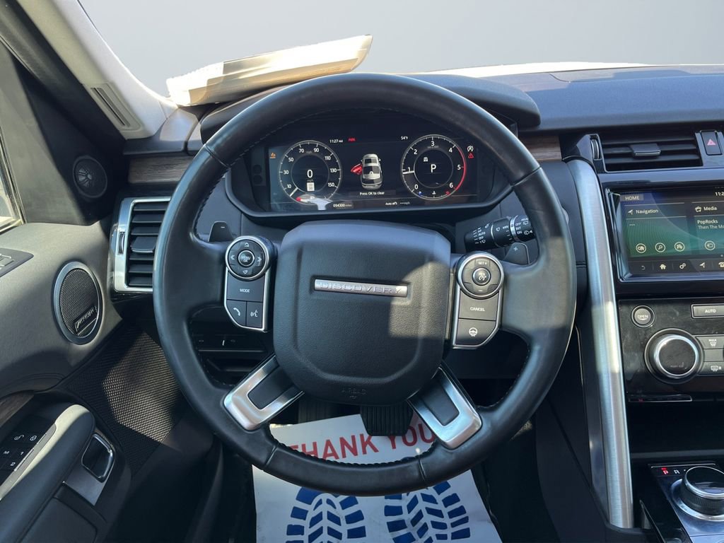 Used 2018 Land Rover Discovery HSE image 12