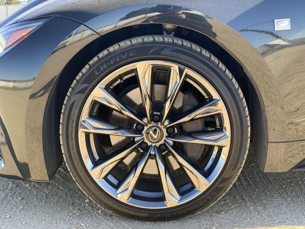 Used 2024 Lexus IS 350 F Sport w/ Navigation Package image 32
