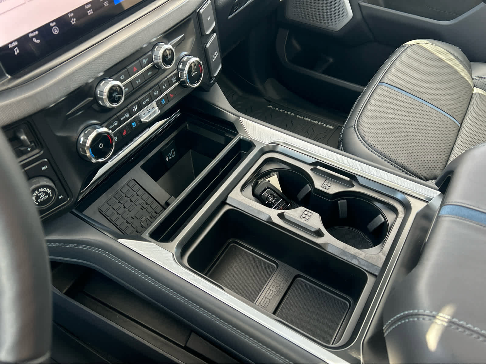 New 2026 Ford F350 Platinum w/ Tremor Off-Road Package image 73