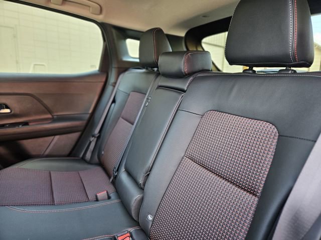 New 2026 Nissan Kicks SR image 27