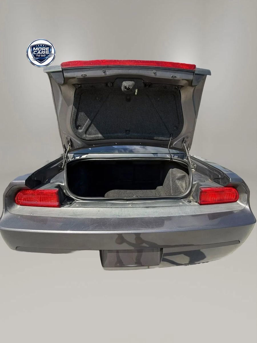 Used 2013 Dodge Challenger SXT RWD image 12