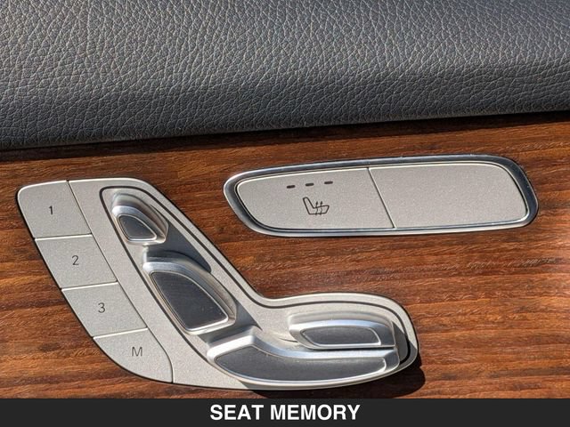 Used 2022 Mercedes-Benz GLC 300 4MATIC image 11