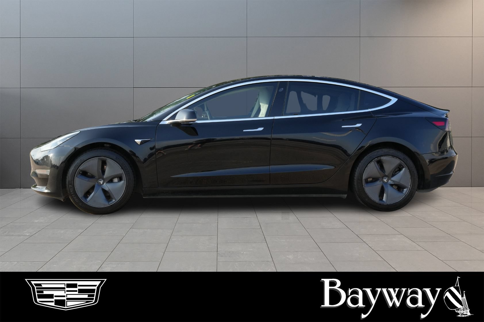Used 2020 Tesla Model 3 Standard Range Plus RWD image 5