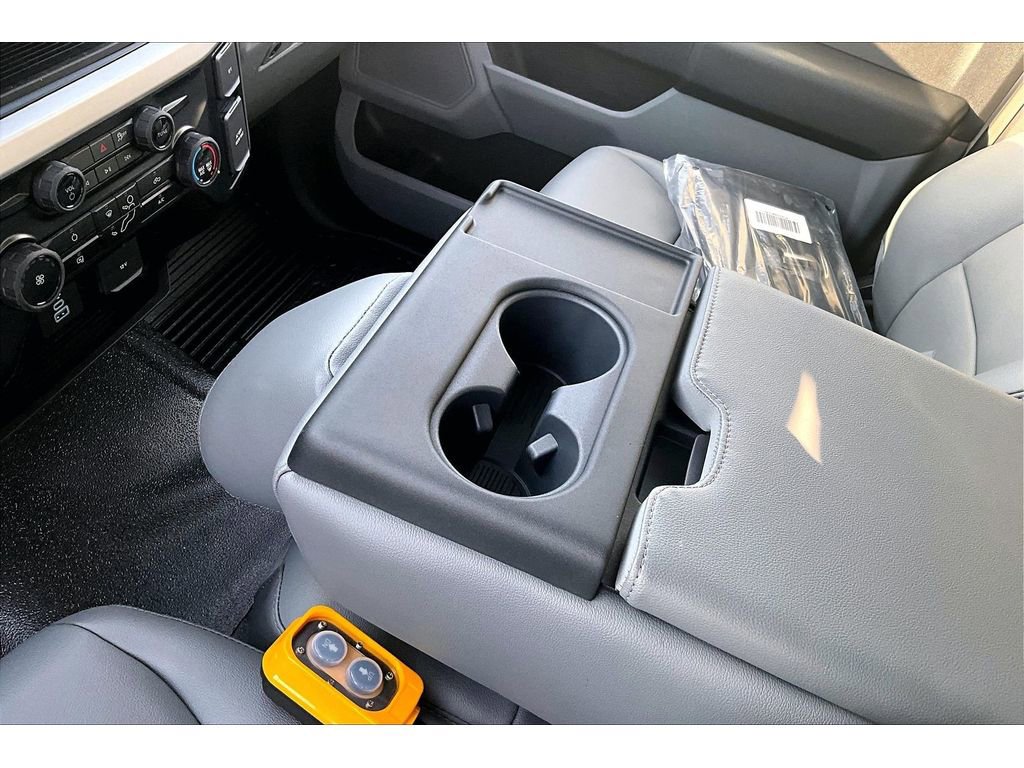 New 2026 Ford F550 4x4 Regular Cab Super Duty image 38