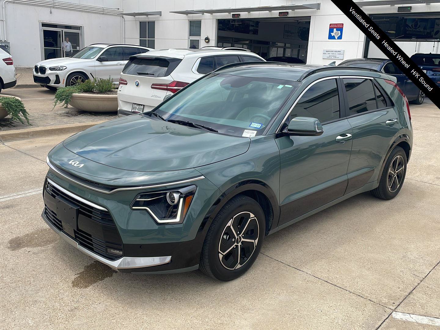 Used 2025 Kia Niro FWD video 1