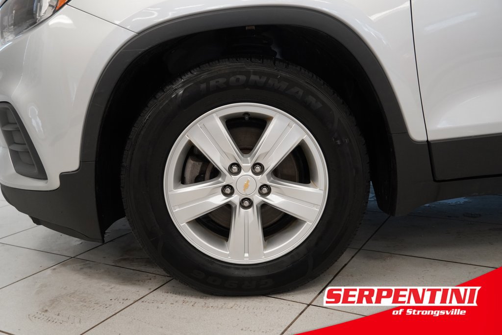 Used 2021 Chevrolet Trax LS w/ Tint and Cruise Package image 15