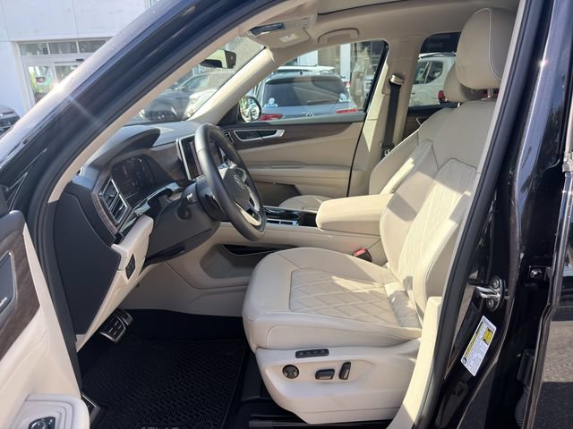 Certified 2026 Volkswagen Atlas SEL Premium R-Line AWD/4WD image 11
