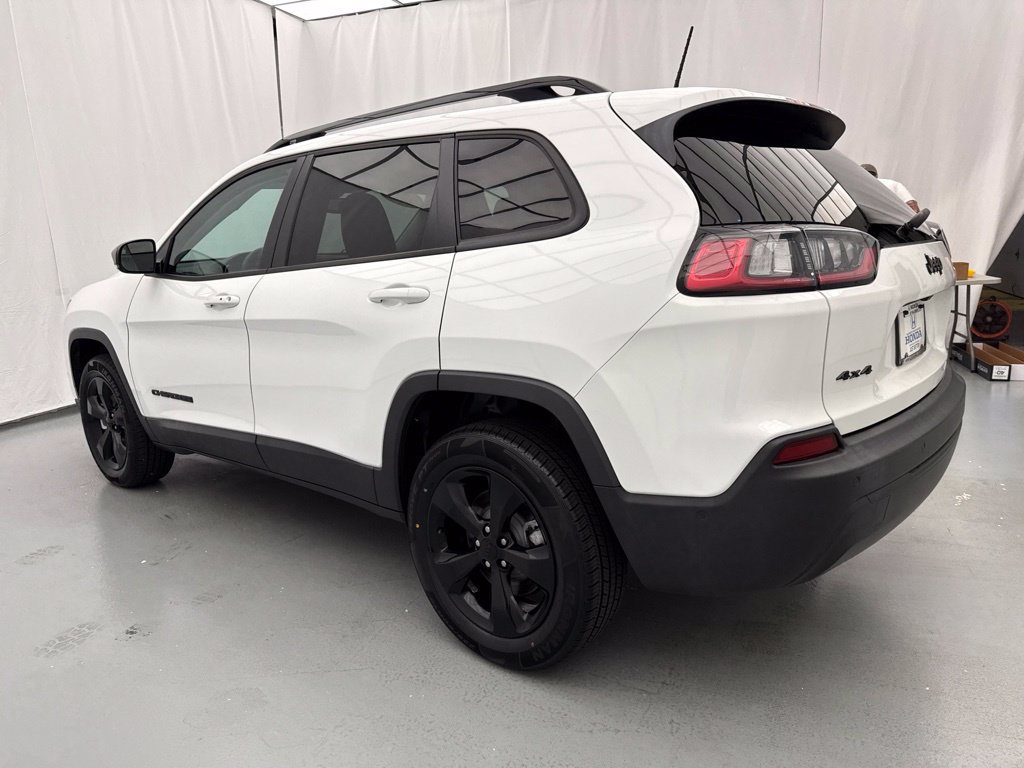 Used 2023 Jeep Cherokee Altitude Lux w/ Lux Elite Package AWD/4WD image 5