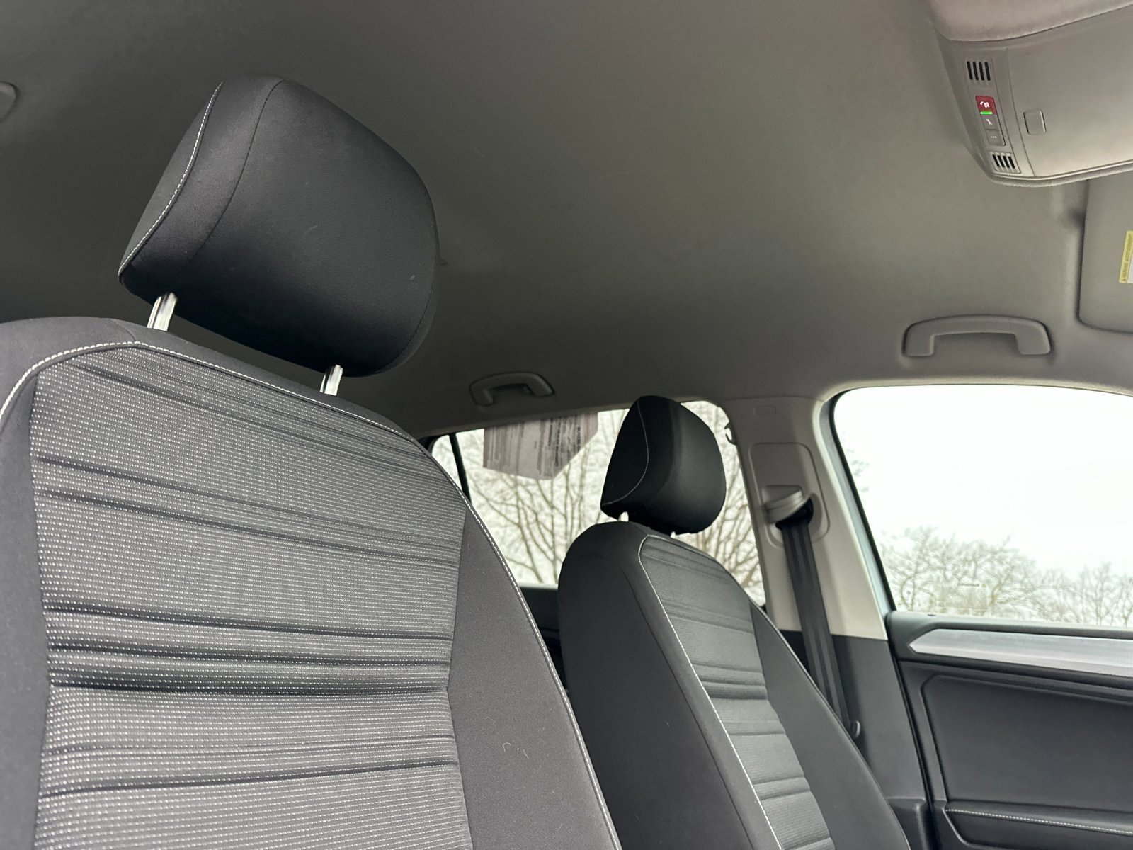 Used 2024 Volkswagen Tiguan S image 18