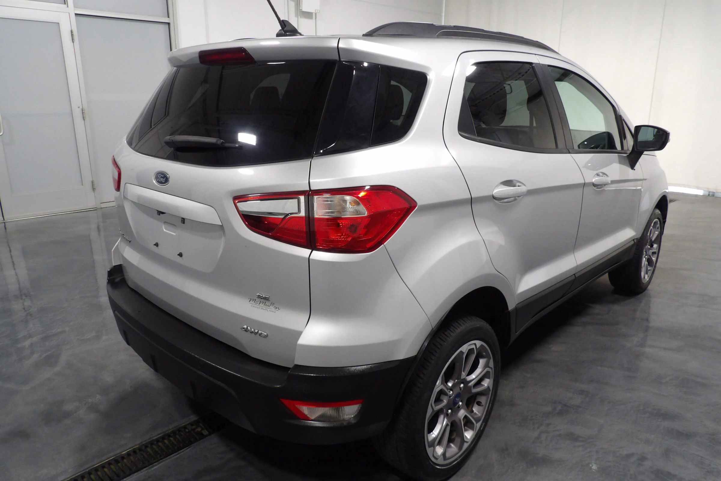 Used 2018 Ford EcoSport SE image 4