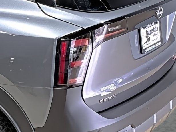 New 2026 Nissan Kicks SR w/ SR Premium Package AWD/4WD image 10