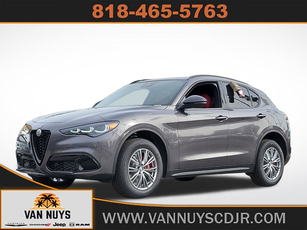 New 2024 Alfa Romeo Stelvio Sprint image 1