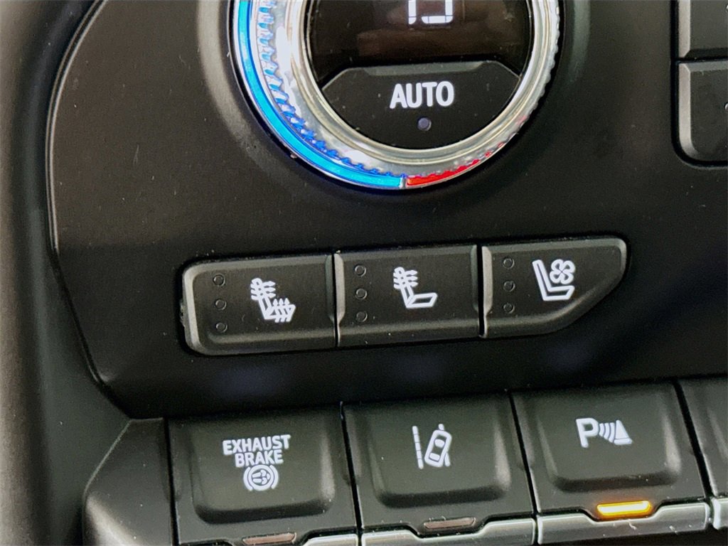 Used 2022 GMC Sierra 2500 Denali w/ Denali Ultimate Package image 19