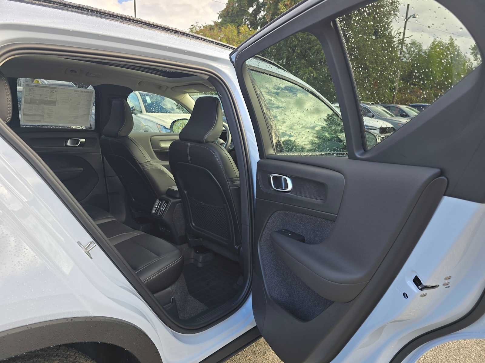 New 2026 Volvo XC40 B5 Plus w/ Protection Package Premier AWD/4WD image 13