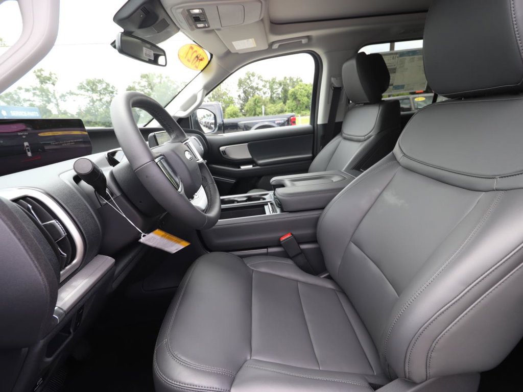 New 2027 Ford Expedition Active RWD image 2