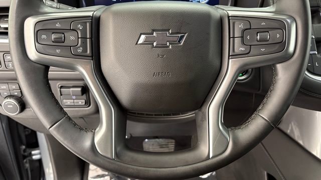 Used 2024 Chevrolet Suburban Z71 w/ Luxury Package AWD/4WD image 37